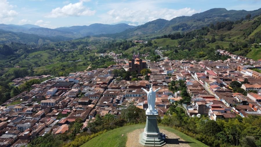 Semana Santa en Colombia, Santuario Madre Laura