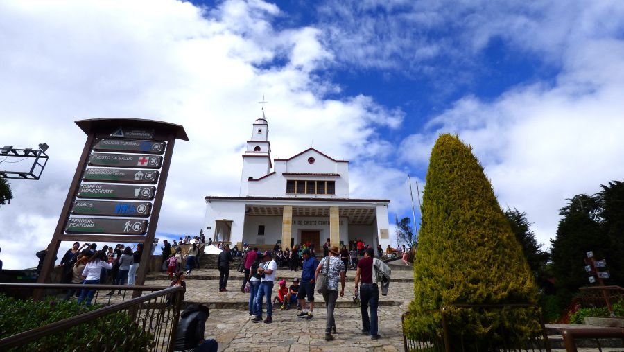 Semana Santa en Colombia, Monserrate